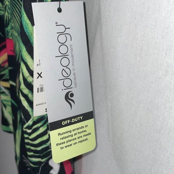 Ideology black palm Printed T-Shirt, XS - Picture 8 of 9